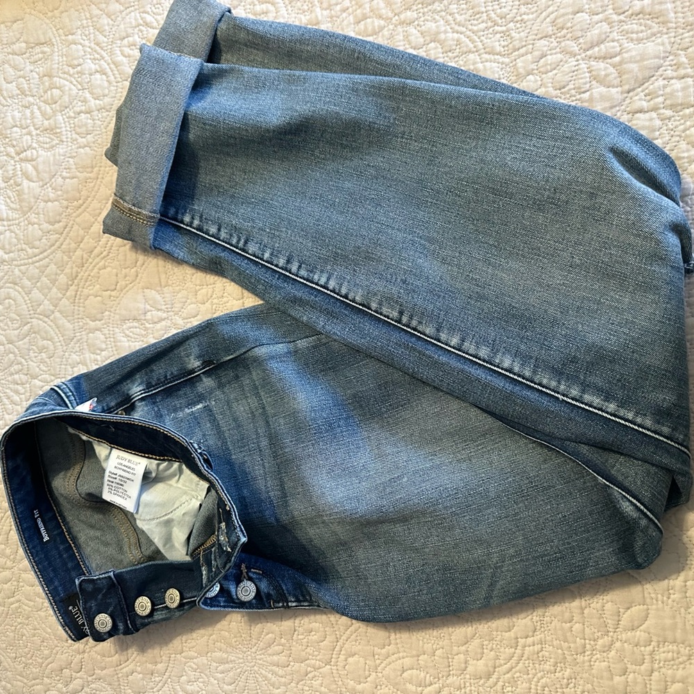Judy Blue Button-Fly Distressed Blue Denim Jeans